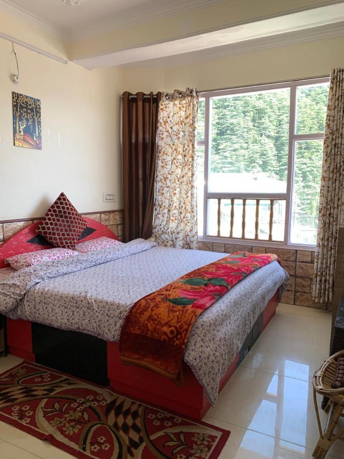 Готель Shimla Regency Екстер'єр фото